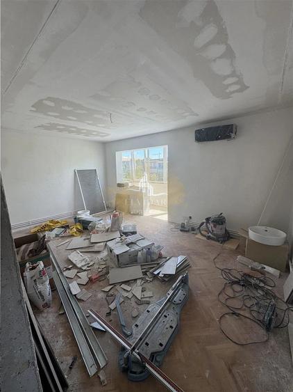 Apartament cu 3 camere decomandat în Bucovina