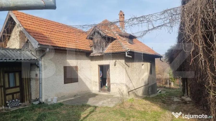 2 CORPURI DE CASA SI 3800 MP TEREN IN BREAZA Prahova - 1