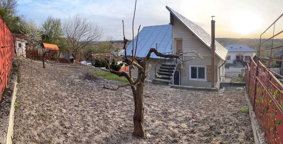 Casa de familie/vacanta + Spatii comerciale DE VANZARE - 6