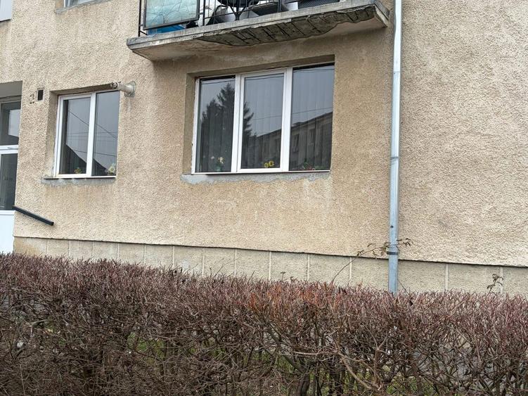 Vand apartament cu 2 camere - 1