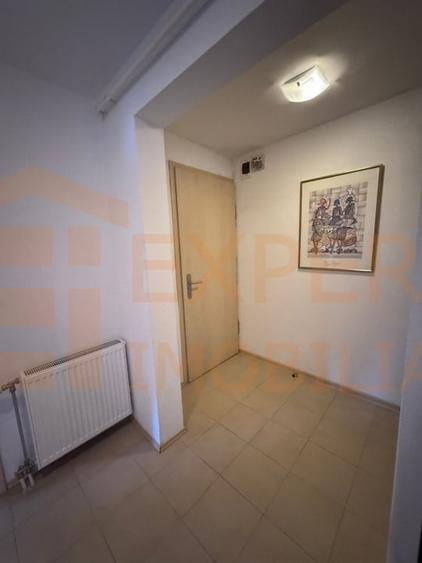Oportunitate! Apartament 3 camere de vanzare, in Zona Centrala - 14