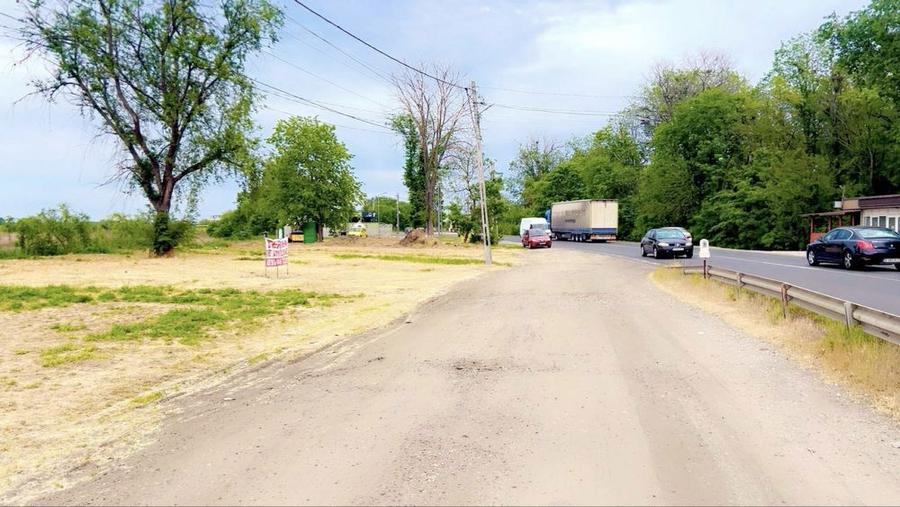 Teren de Vanzare - 4