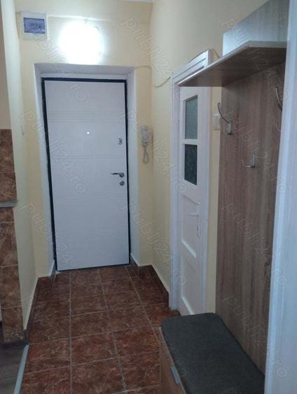 Ultracentral, 2 camere decomandate, Et. 1, Scara inchisa, Recent renovat exterior, Intrare auto - 2