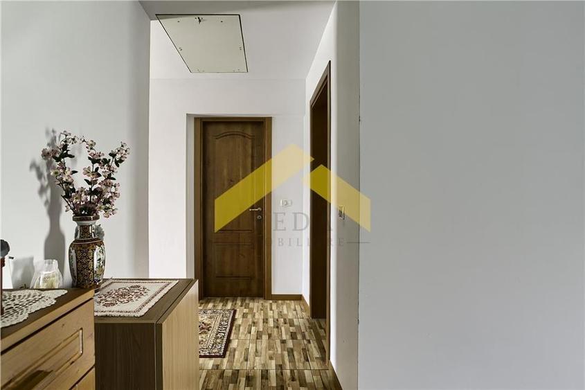 Casa tip duplex de vanzare Vladimirescu - 19