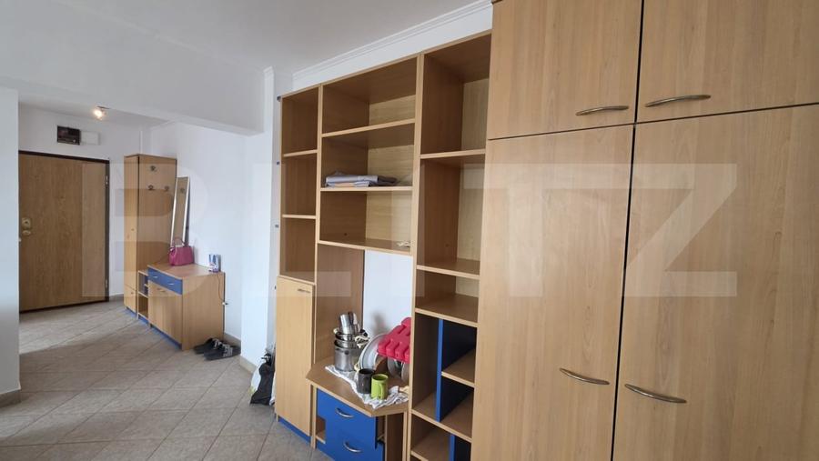 Apartament cu 2 camere semidecomandat, mobilat în Ultracentral