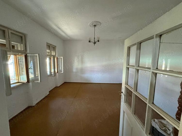 Casa de vanzare in orasul Deta - 1