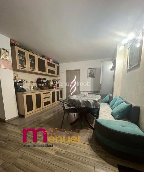 Apartament 2 camere,zona Piata Veche,parter inalt Apartament 2 camere,zona Piata Veche,parter inalt