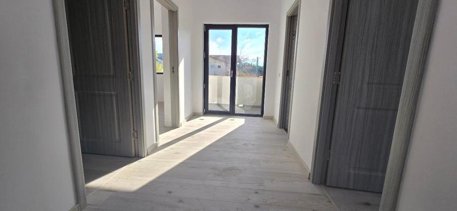 Casă Individuală Cuplată, 4 camere , Stradă asfaltată , Toate utilitățile - 9