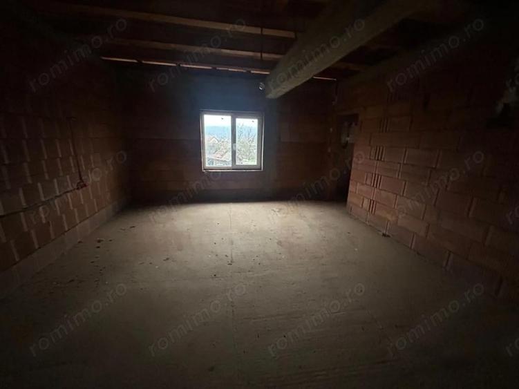 Casa la rosu, 600mp utili, 1150mp teren, Comuna Mihalt - 5