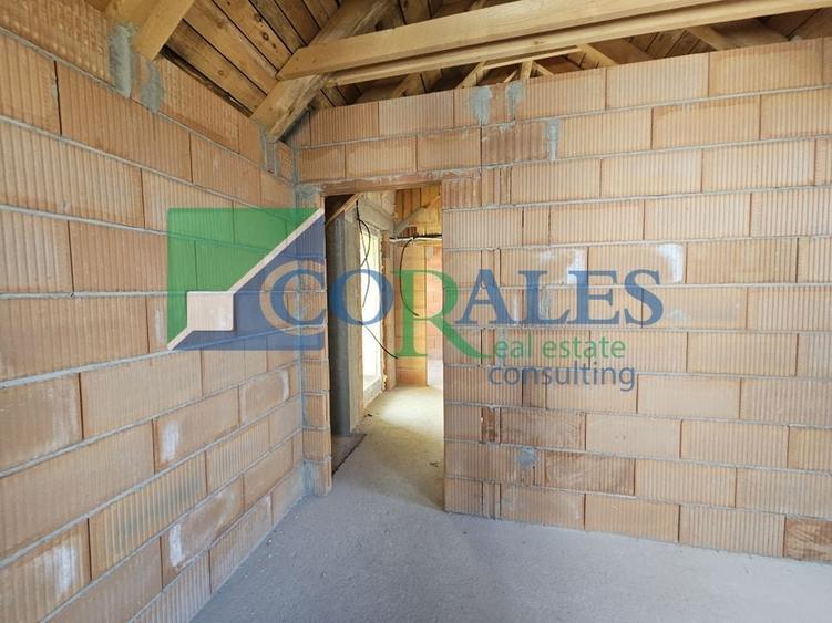 SAD la parter. Apartament cu 3 camere la Etaj si Mansarda! - 9