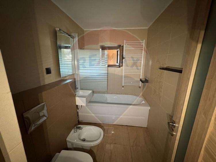 Apartament cu 3 camere de inchiriat în zona Banca Nationala - 8