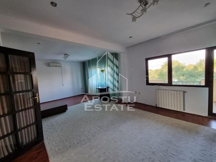 Duplex spatios, regim P+1, cu garaj Ronat - 7