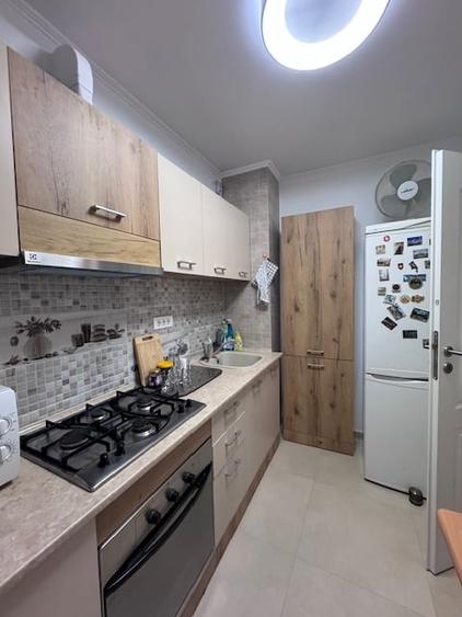 3 Camere decomandate-Metrou Raul Doamnei - 1