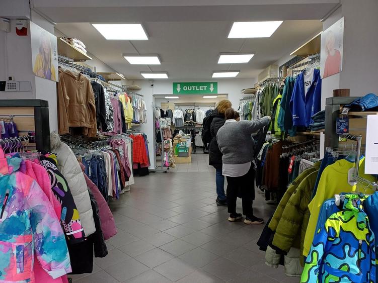 Inchiriez/vand spatiu comercial - 7