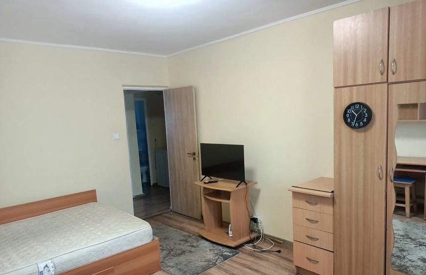 Apartament cu 2 camere decomandat în Gară