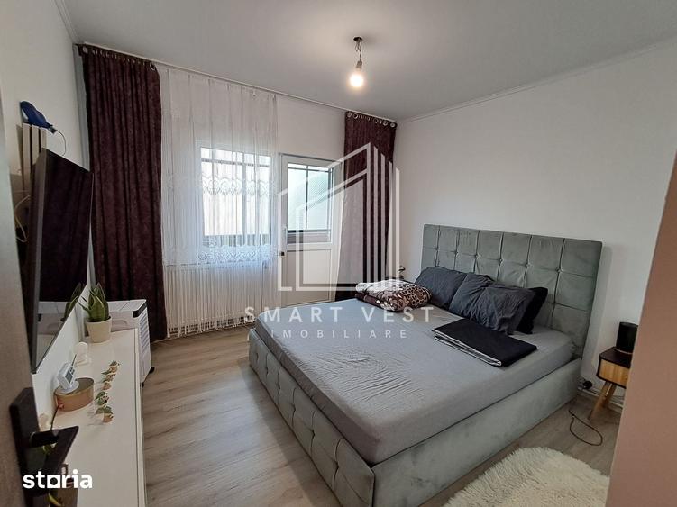 Apartament cu 3 camere semidecomandat în Micro 17