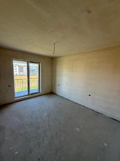Apartament cu 2 camere decomandat în Fundeni