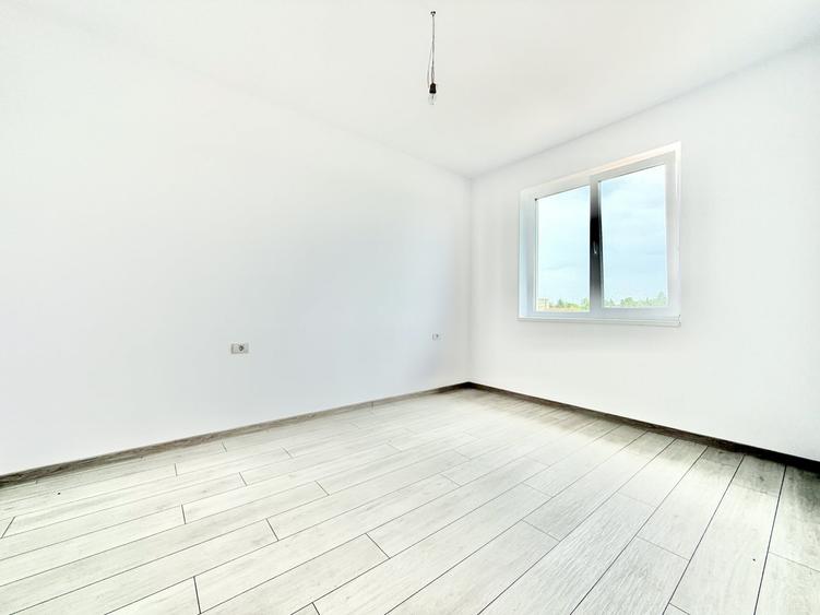 Duplex cu 3 camere cu Teren 300 Mp în Moșnița Nouă