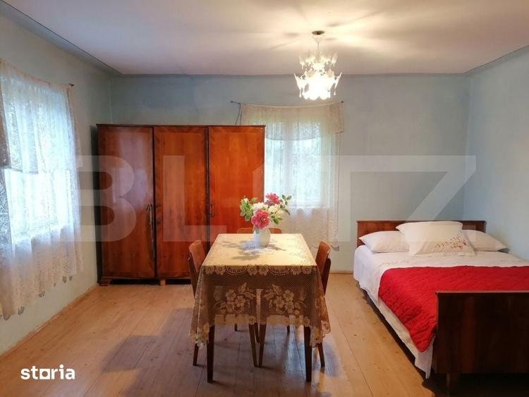 Casă cu 6 camere cu Teren 1056 Mp în Malu cu Flori