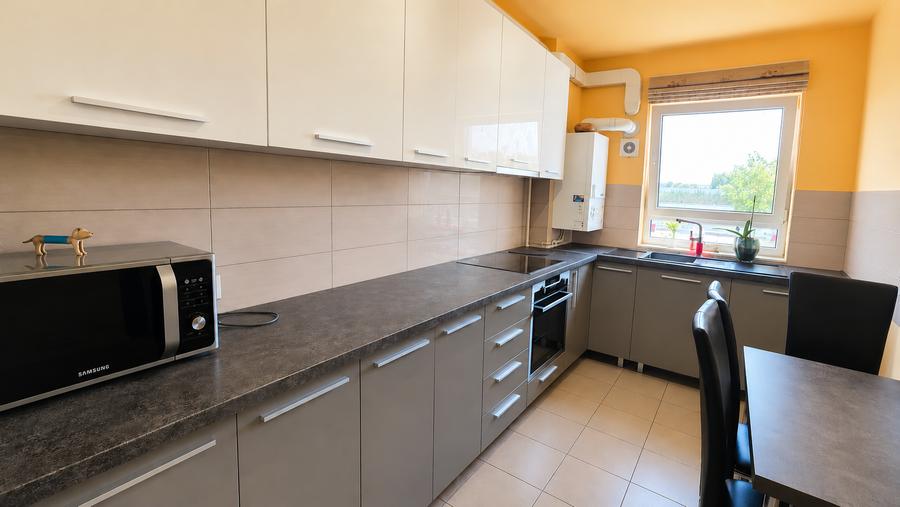 Apartament cu 2 camere decomandat în Avantgarden