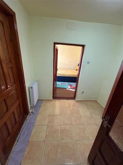 Casă cu 3 camere cu Canalizare în Apollo
