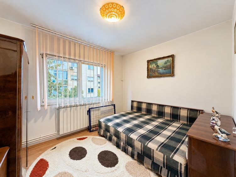 Apartament cu 2 camere semidecomandat în Inel I