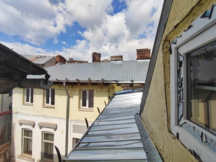Apartament cu 2 camere decomandat în Victoriei