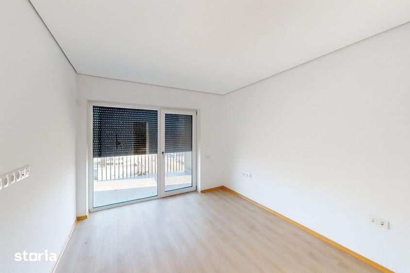 Apartament cu 4 camere în Sud