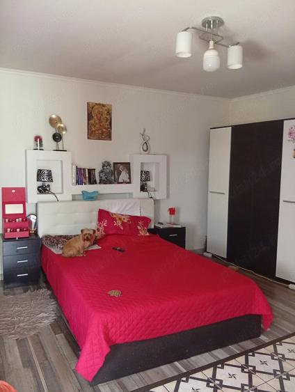 Casă cu Teren 165 Mp în Central