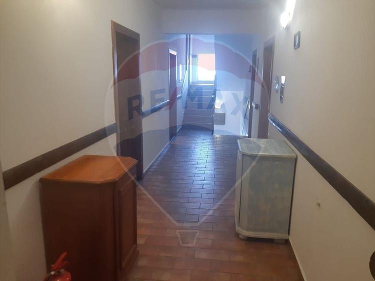 Hotel/Pensiune, de 750 mp, în Moieciu