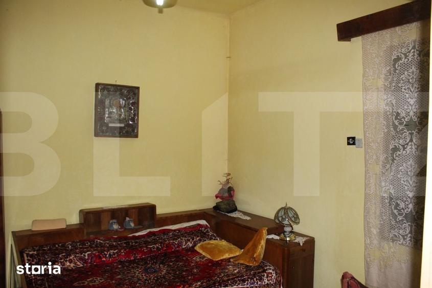 Casă cu 4 camere cu Teren 1500 Mp în Central