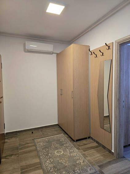 Apartament cu 2 camere semidecomandat în Berceni
