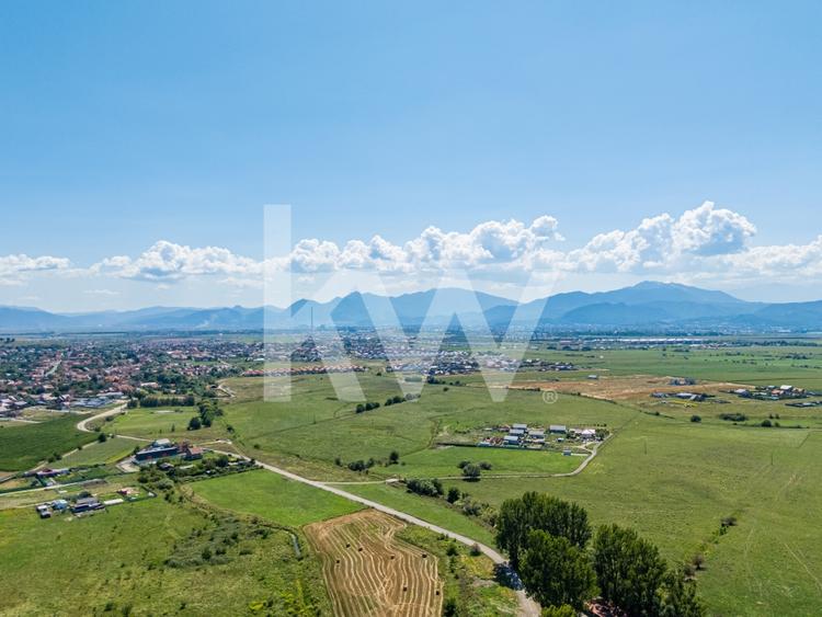 Teren agricol intravilan de 500 mp, în Sânpetru