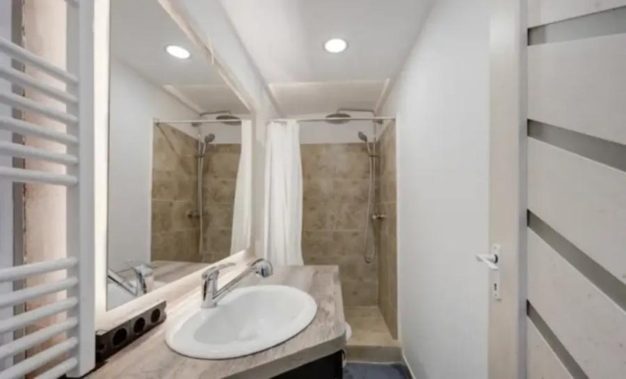 Penthouse cu 2 camere semidecomandat în Bragadiru