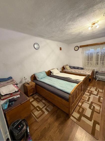 Casă cu 3 camere cu Teren 2500 Mp în Ucea