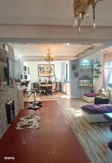 Casă cu 4 camere cu Teren 300 Mp în Central