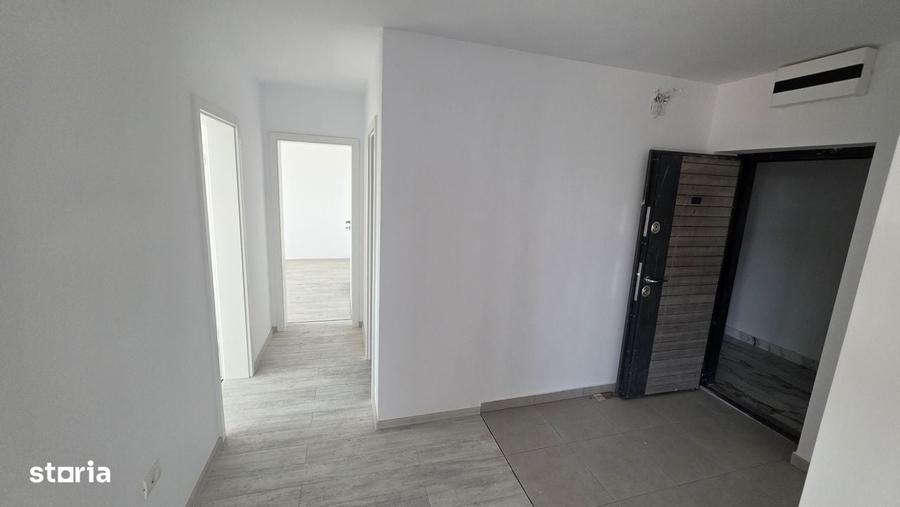 Apartament cu 3 camere în Est