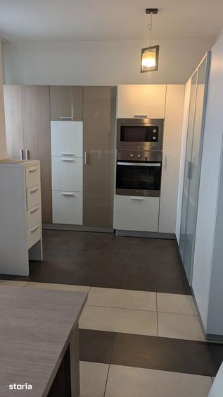 Apartament cu 3 camere în Funcționarilor