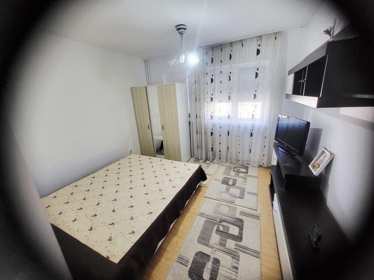 Apartament cu 2 camere decomandat în Sud