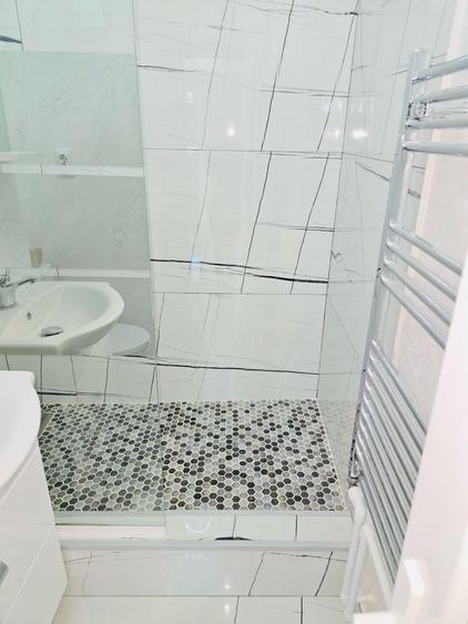 Apartament cu 3 camere în Obor