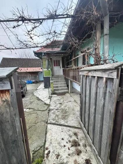 Casa tradi?ionala batraneasca in Galatii Bistri?ei, cu teren generos ?i anexe - 18