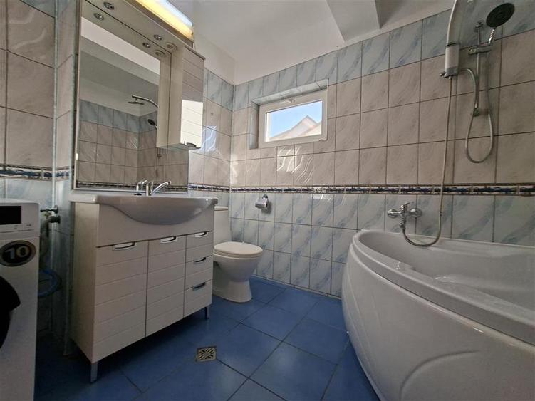 Apartament modern 4 camere 2 balcoane 2 bai garaj Zona Strand - 13