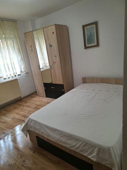 Proprietar inchiriez apartament 2 camere - 3