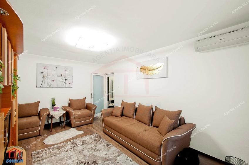 De închiriat apartament 3 camere, Micro 21 - 14