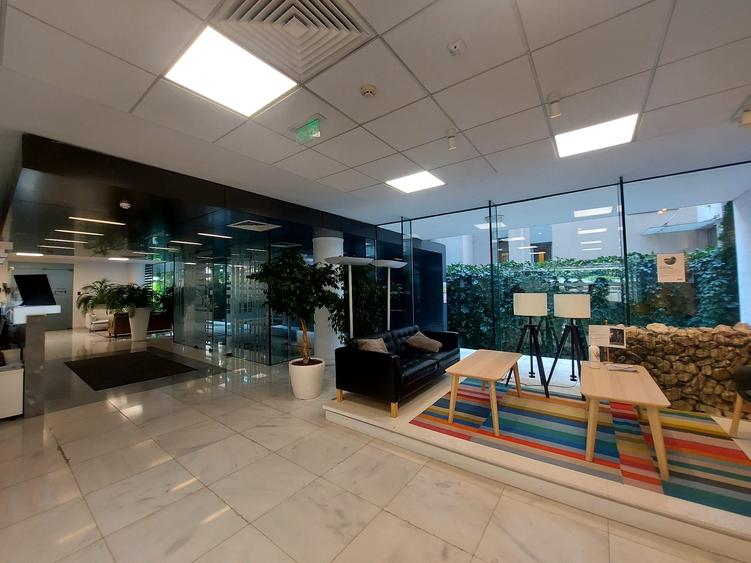 Piata Victoriei -spatii birouri,  170 mp SI 322 mp - 3