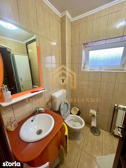 Casa moderna de vanzare in Petre?ti, teren generos, fotovoltaice - 9