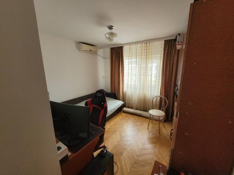 Apartament cu 3 camere, decomandat, zona Centru Civic - 3