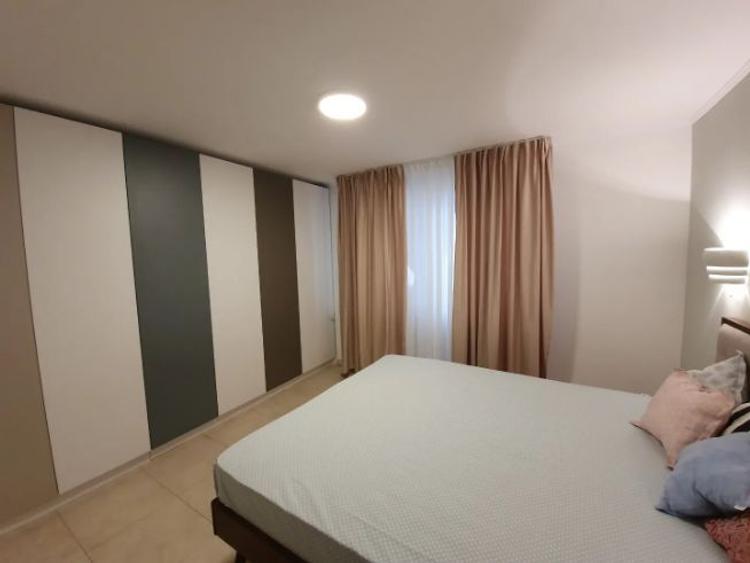 Inchiriez apartament 2 camere central loc de parcare - 4