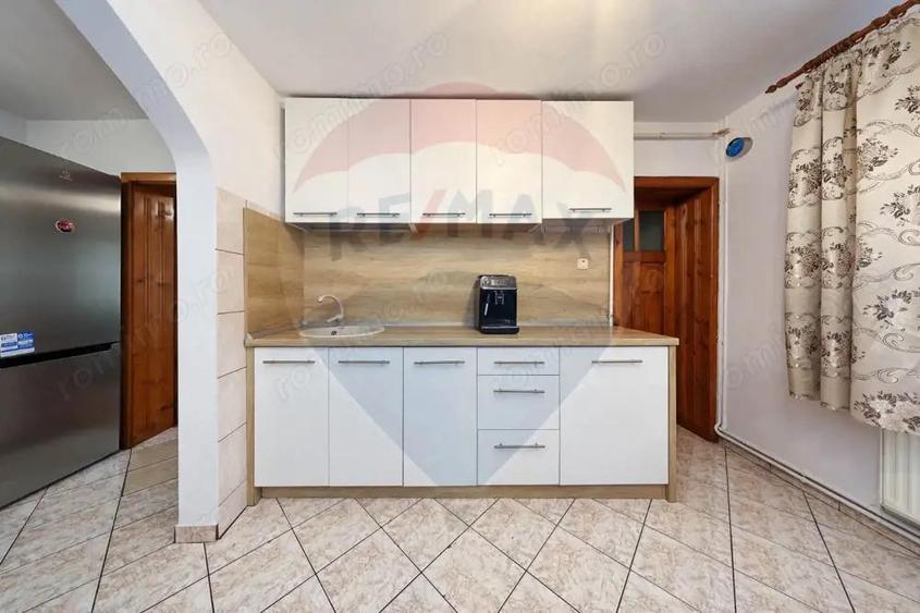 Casa si Spatiu comercial, centru in Sacele! - 15