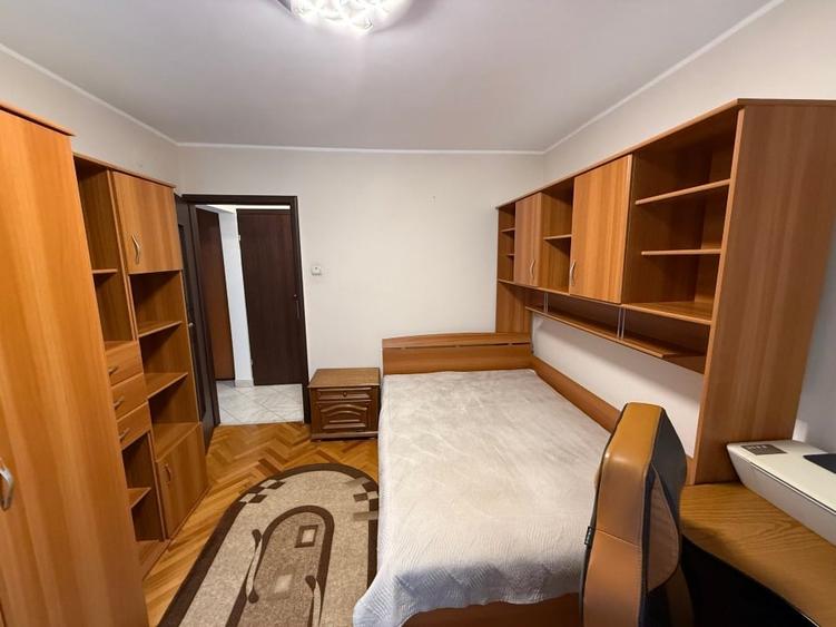 Apartament cu 3 camere, Loc Parcare, Centrala Propie - PROPIETAR - 6